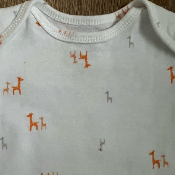 Carter's White Giraffe Print Bodysuit & Cardigan Set Size 3 Months - Picture 11 of 13